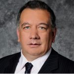 PROFESOR PABLO RODRIGUEZ DECANO DE LA FACULTAD DE ODONOLOGIA