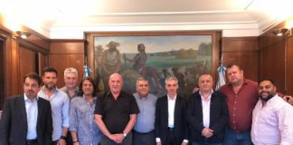 EL MINISTRO MEONI CON CIRIELLI Y LIDERES AERONAUTICOS