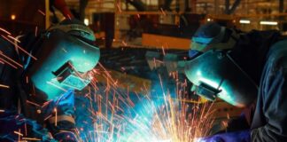 INDUSTRIA